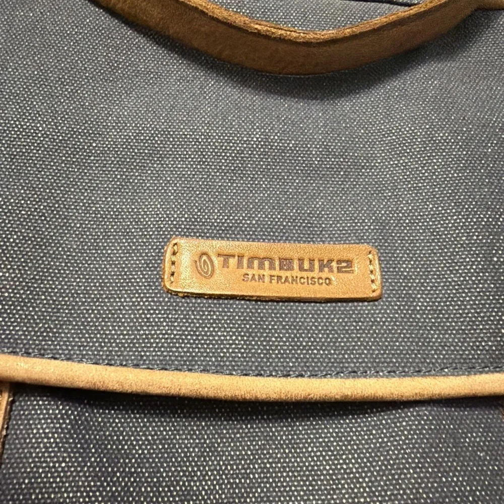 Timbuk2 Classic Messenger Bag Medium Blue Tan Canvas Crossbody Laptop Bag